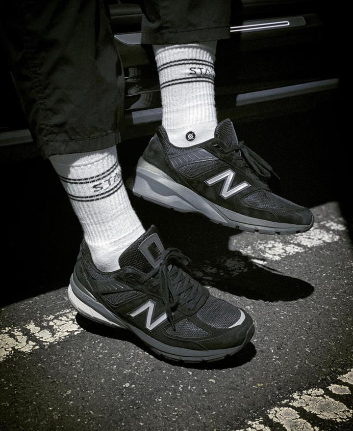 New Balance 990v5 black
