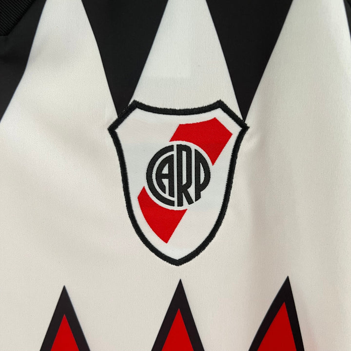 River plate away jersey 2023/24