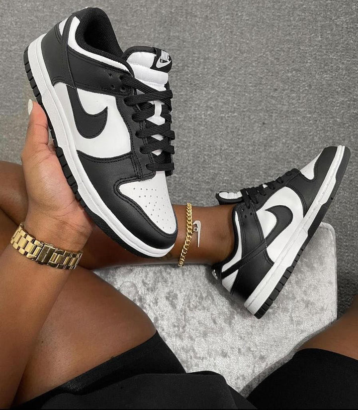 nike dunk low black white