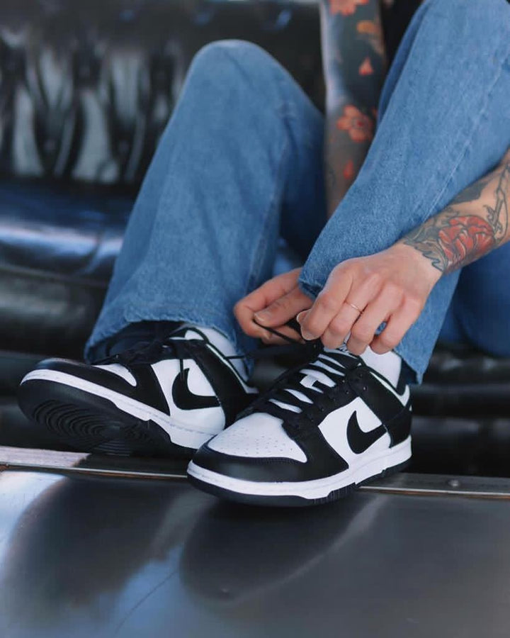 nike dunk low black white