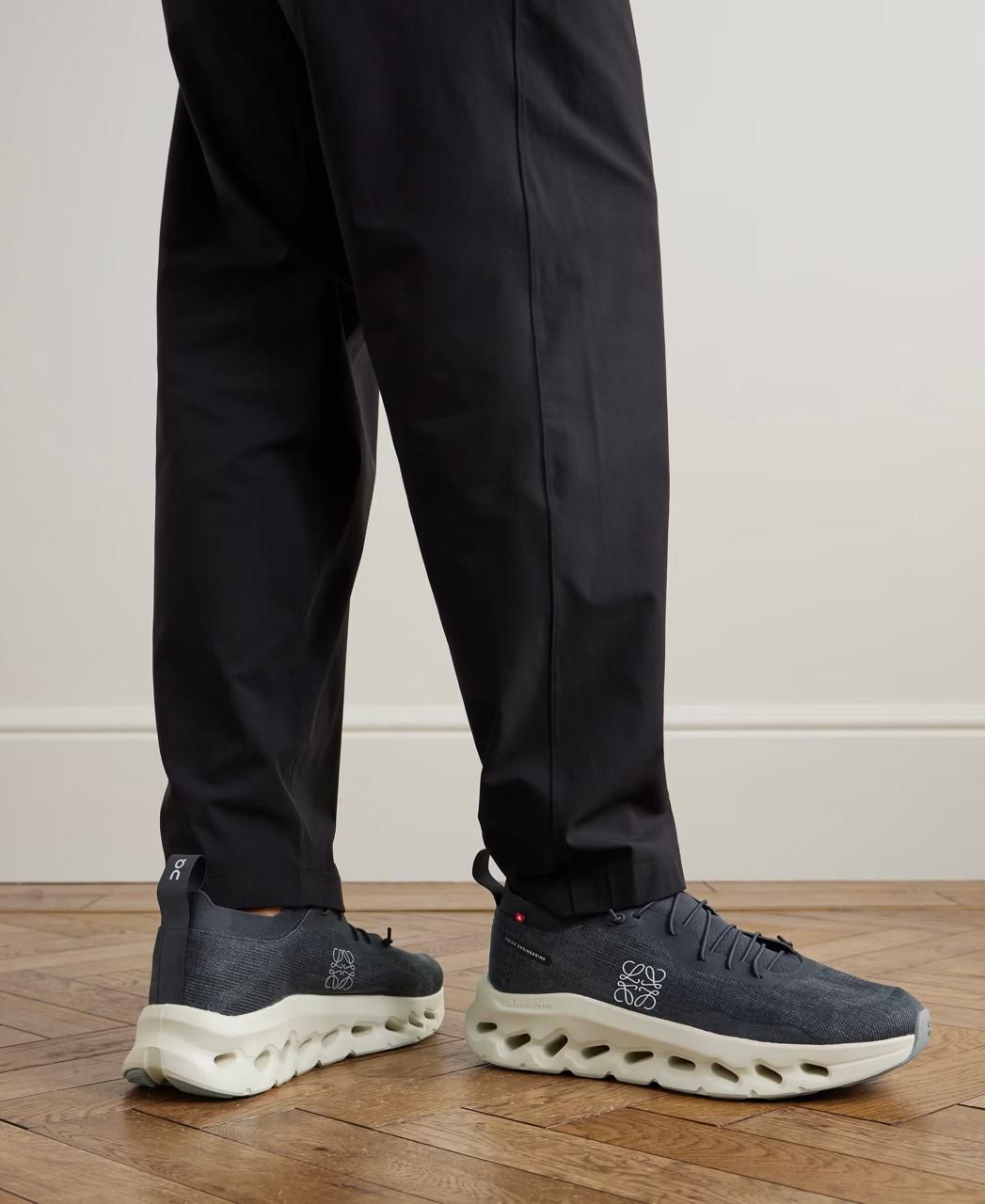 On Running Cloudtilt LOEWE Denim Grey