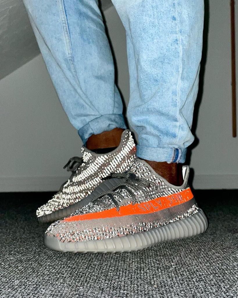 YEEZY BOOST 350 V2 Beluga Reflective