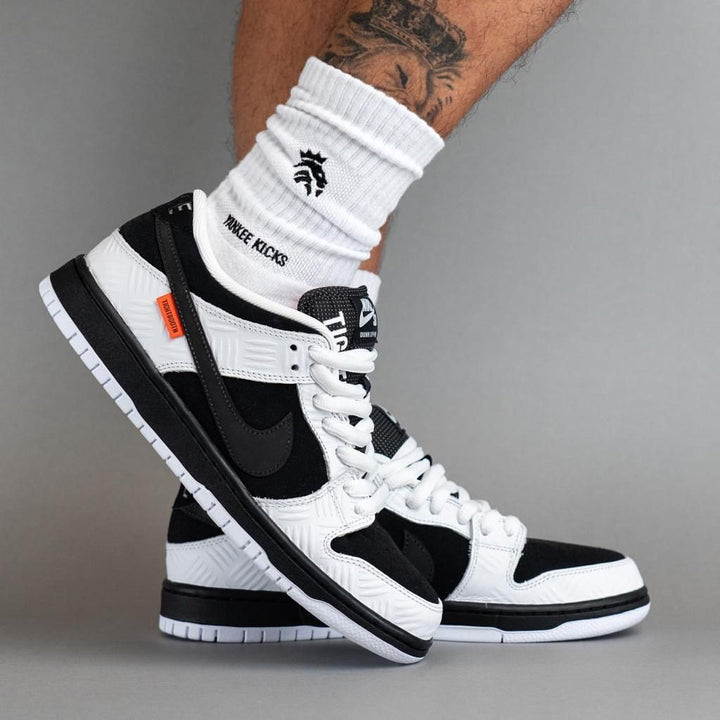 TIGHTBOOTH × Nike SB Dunk Low