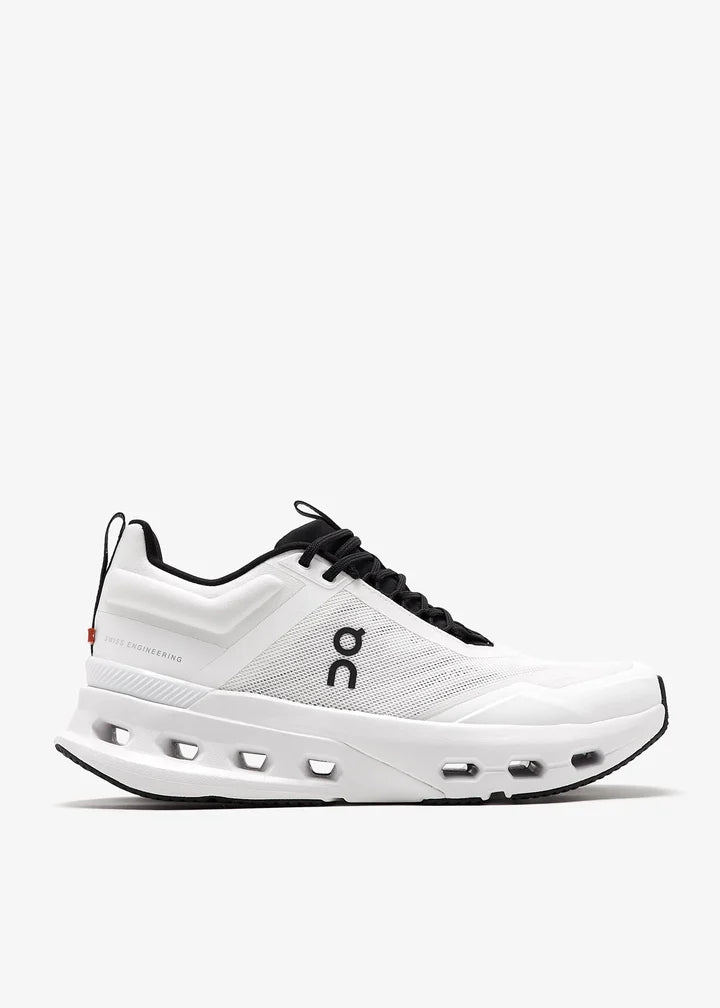 ON Cloudtilt trainers X WMNS "White Black"