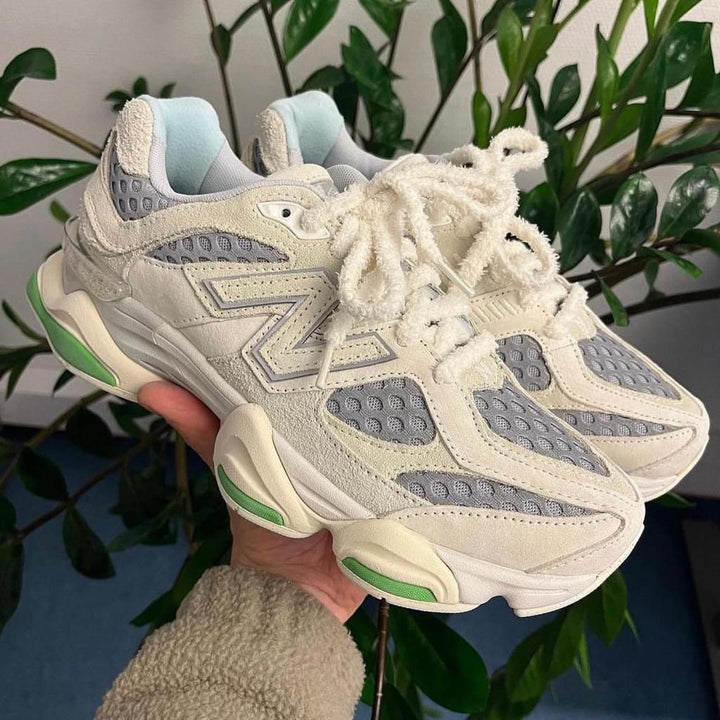 New Balance 9060 Bricks & Wood