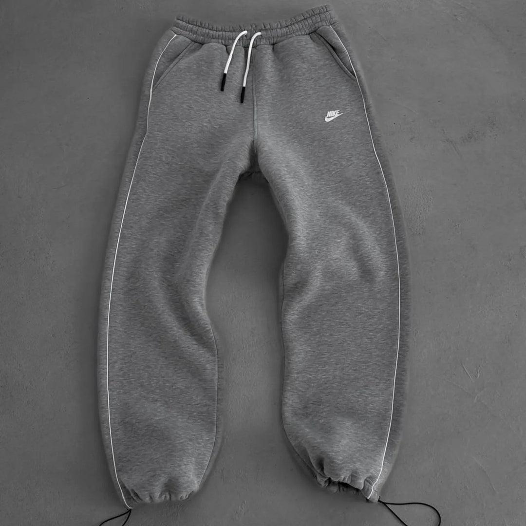 Nike Premium Oversized Jogger – Athletic Streetwear Fit