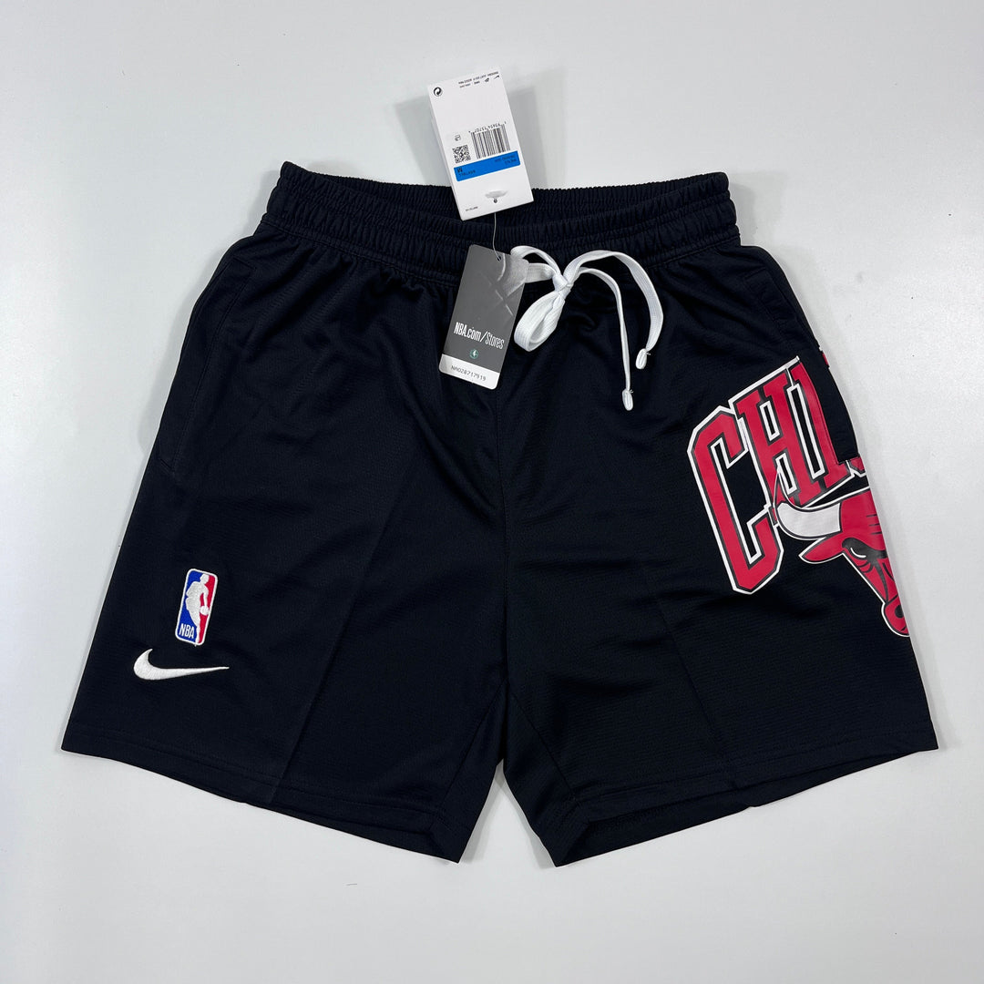 Nike CHICAGO BULLS COURTSIDE FLEECE SHORTS 3 COLOUR