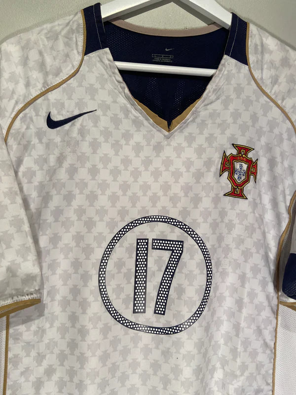 Portugal Classic Away jersey 2004-06 with Ronaldo 17