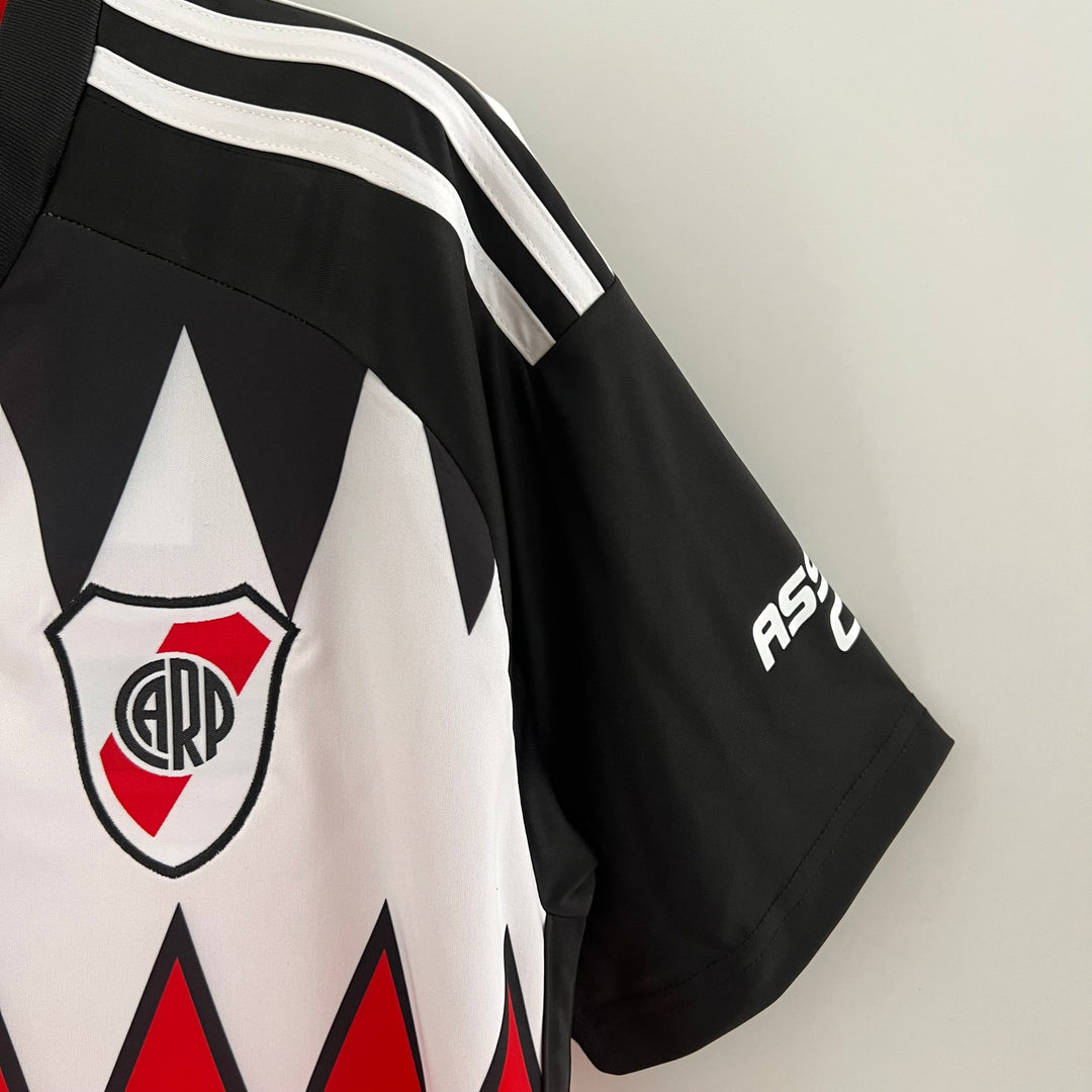 River plate away jersey 2023/24