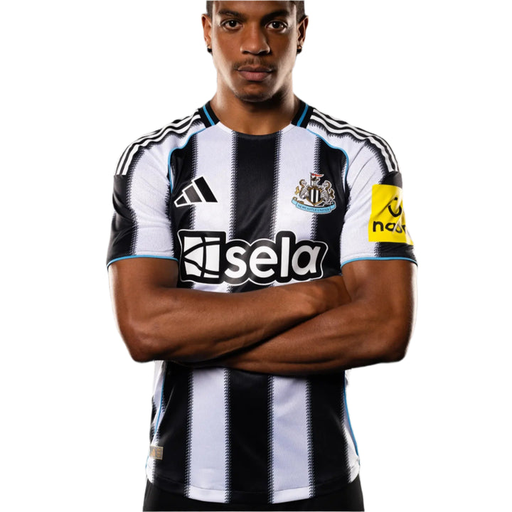 Newcastle Home Player Version Jersey 2025/26