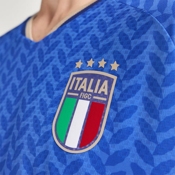 Italy Home Player Version Jersey 2025/26