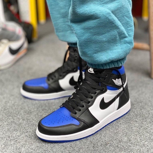 Nike Air jordan 1 white royal