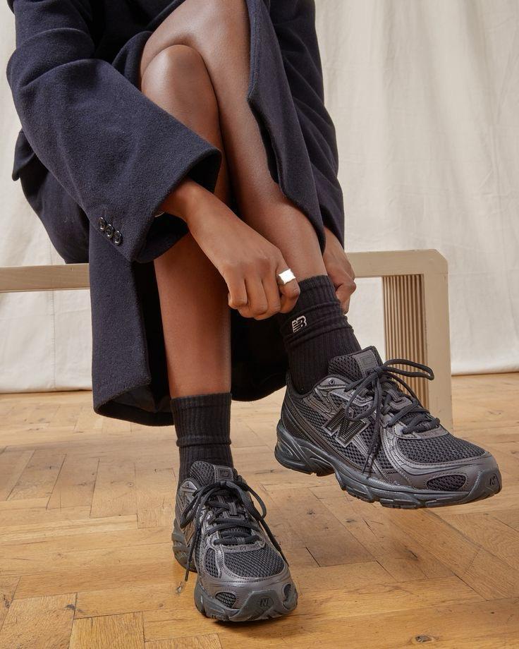 New Balance 740 Triple Black