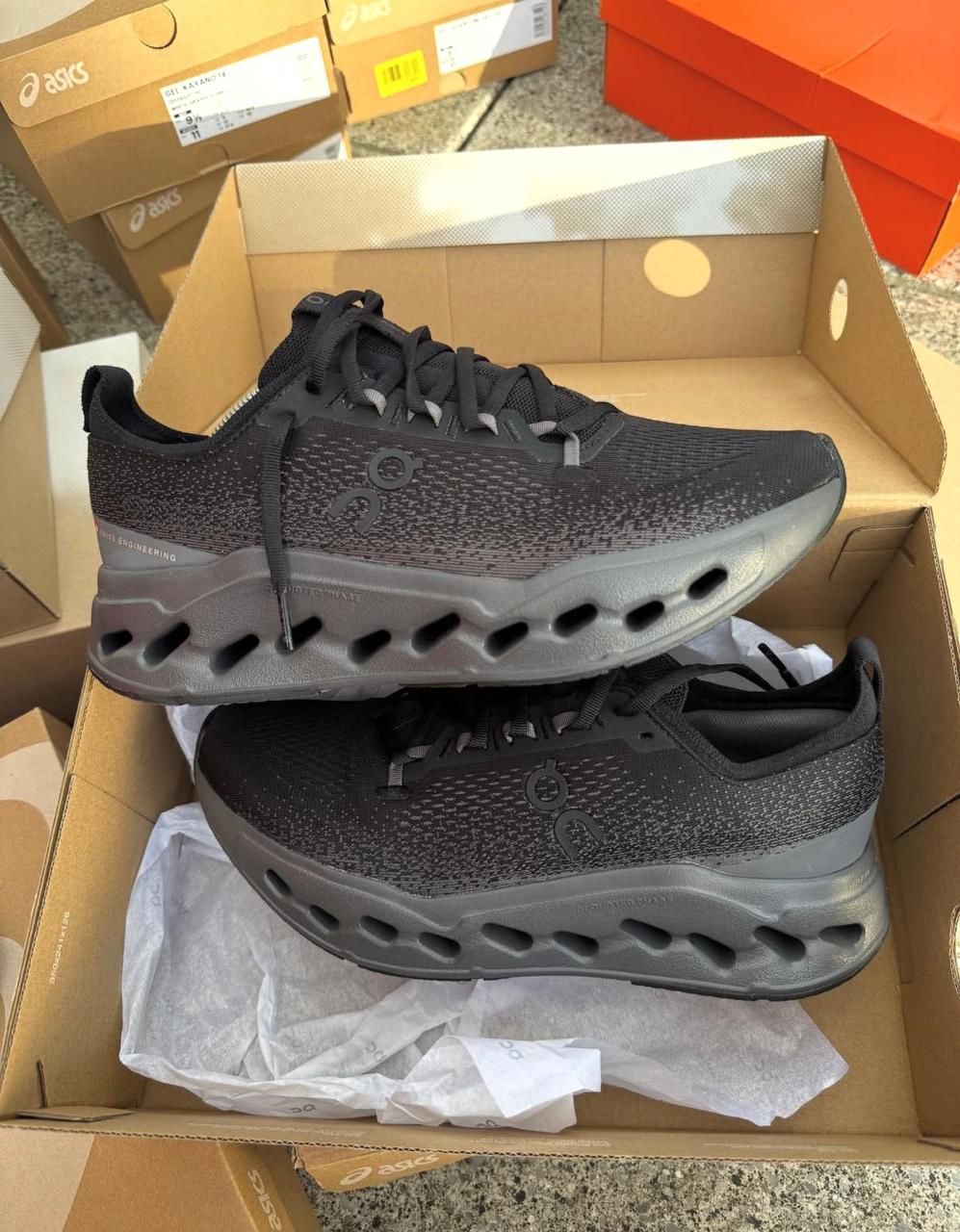On Running Cloudsurfer Max Black Eclipse