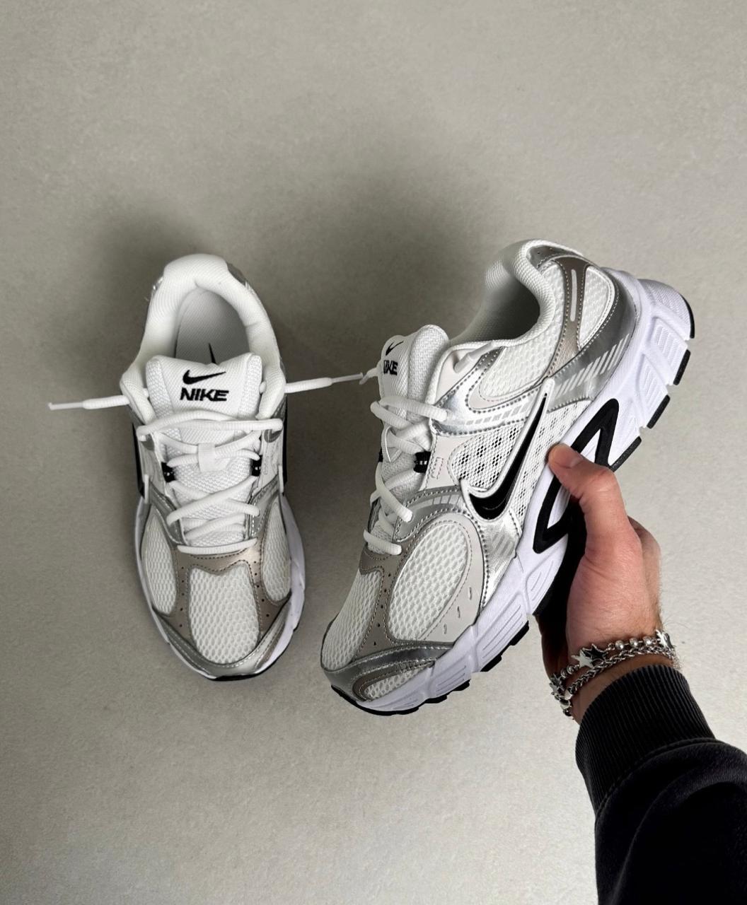 Nike V5 RNR White Vast Grey College Grey Black