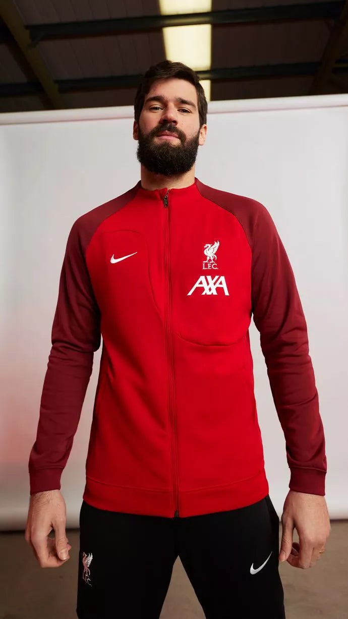 L_pool RED JACKET SUIT 2024